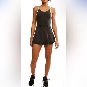 Free People MOVEMENT WOMEN'S HOT SHOT SKORTSIE Size Small NWT